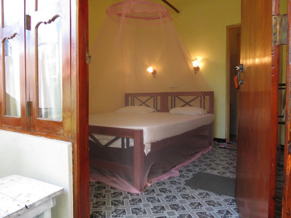 Why Not Guest House ヒッカドゥワ 部屋 写真